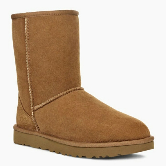 UGG Classic Short II Boot (Chestnut) - Picture 2 of 10